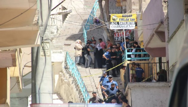 Genç çift evde ölü bulundu