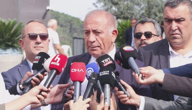 Gürsel Tekin CHP binasına geldi