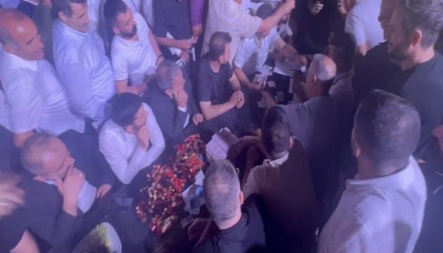 Düğün takıları valize sığmadı