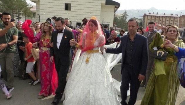 AK Partili isme aşiret düğünü!