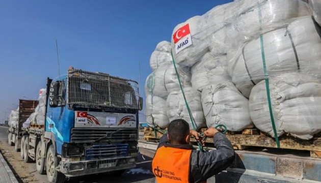 Türkiye'den Gazze'ye 102 bin ton yardım