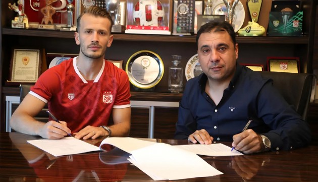 Abdulkadir Parmak, Sivasspor'da!