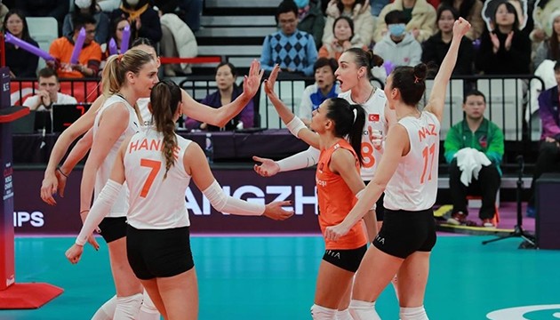 Eczacıbaşı'nda ayrılık