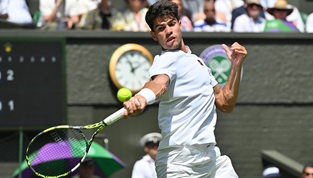 Alcaraz ve Osaka ikinci turda