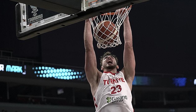 Millilerin hedefi final!