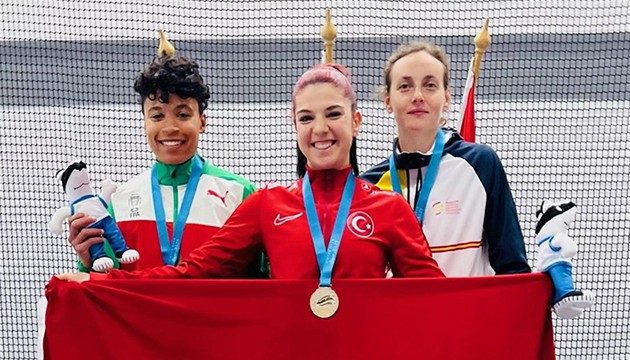 Esra Bayrak Avrupa şampiyonu oldu