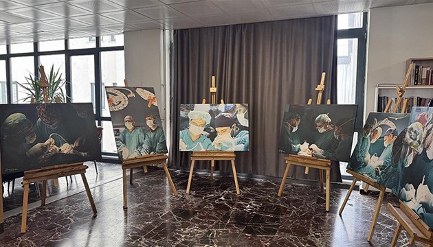 Ameliyathanenin 'görünmeyen yüzü' fotoğraflara yansıdı