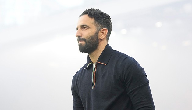 Manchester United'da ayrılık