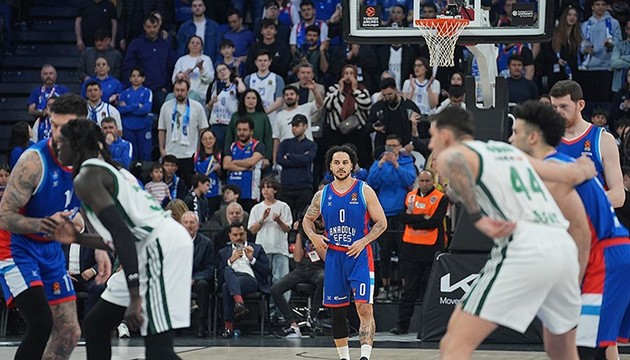 Anadolu Efes zorlu sınavda