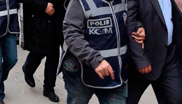 İzmir'de büyük FETÖ operasyonu