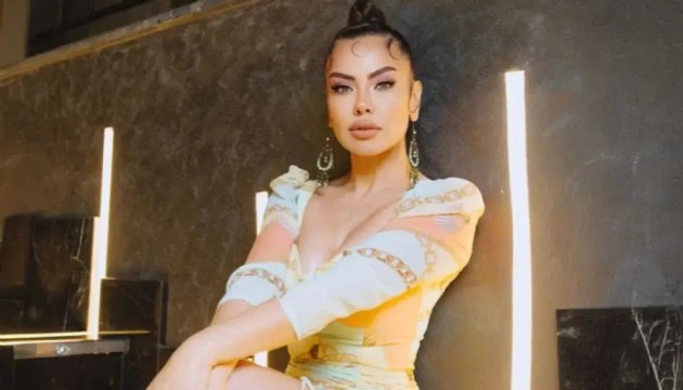 Ünlü şarkıcıdan sevenlerine güzel haber