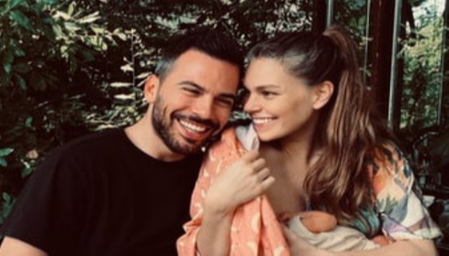 Aslı Enver, kızı Elay'ı paylaştı!