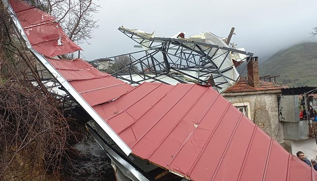 Aydın'da fırtına etkili oldu