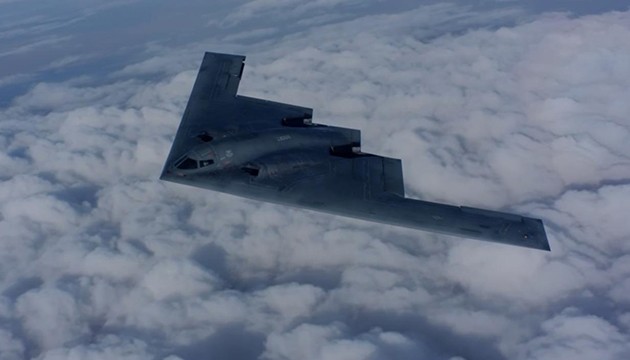 ABD'nin gizli bombardıman uçakları Guam Adası'nda iddiası