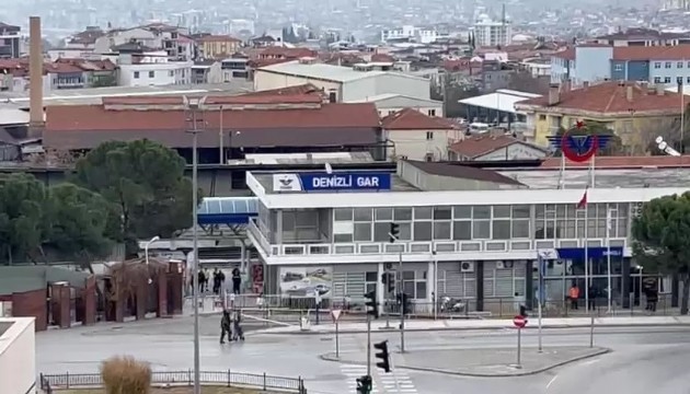 Garda bomba paniği!