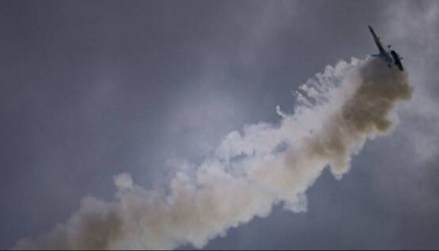 Akrobasi uçağı denize çakıldı