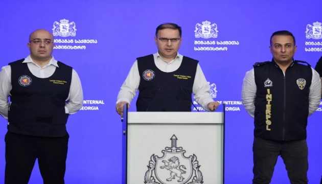 Kırmızı bültenle aranan 12 kişi yakalandı