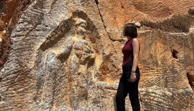 2 bin yıllık Herkül kabartması tahrip edildi