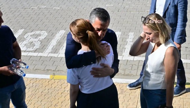 Özgür Özel'den Nehir Zeyrek'e destek