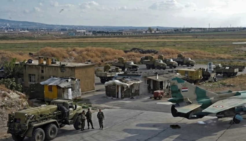 İsrail, Ebu Zuhur Askeri Havaalanı'nı vurdu