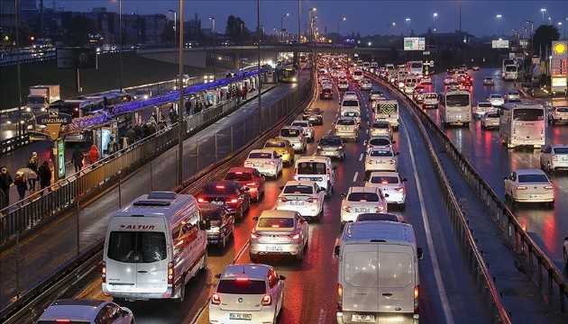 İstanbul trafiğine kış engeli!