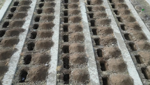 Kışa hazırlık için 500 mezar kazıldı