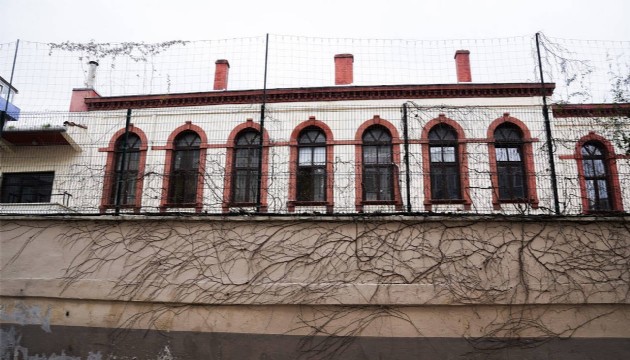 Bakırköy'de özel bir liseye silahlı saldırı!