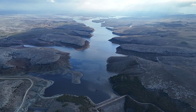 O baraj dolmaya başladı