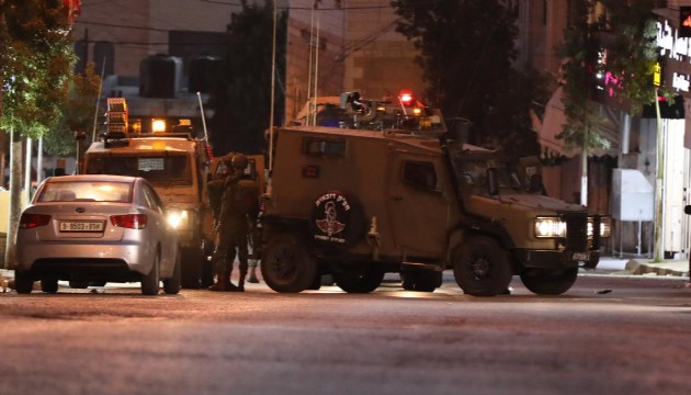 İsrail askerlerinin El Halil'deki saldırılarında 1 Filistinli öldü, 3'ü yaralandı