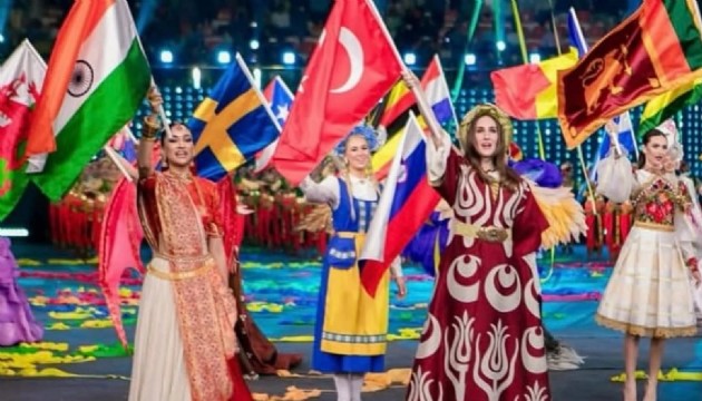 İdil Bilgen Miss World için Hindistan'da