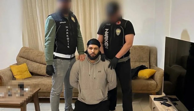 Kırmızı bültenle aranıyordu! Yakalandı