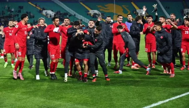 Milli yıldız galibiyeti getirdi