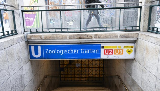 Berlin'de toplu ulaşımı durma noktasına getirdi