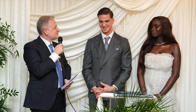 Bertuğ Yıldırım o fotoğrafları sildi