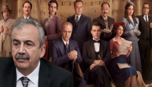 Bir Cumhuriyet Şarkısı filminin senaryosunu Sırrı Süreyya Önder yazmış