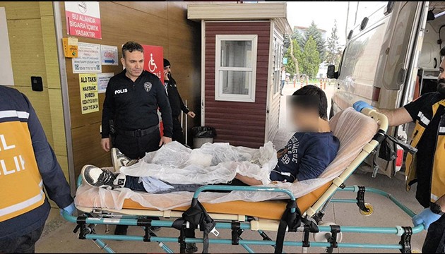 14 yaşındaki çocuk, aynı yaştaki arkadaşı tarafından bıçaklandı