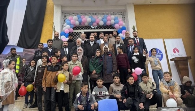 Türkiye'nin desteğiyle İdlib'de okul açıldı