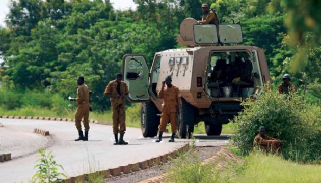 Burkina Faso'da bombalı saldırı: 15 asker yaşamını yitirdi