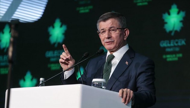 Davutoğlu'ndan çağrı: Gençlere dokunulmasın