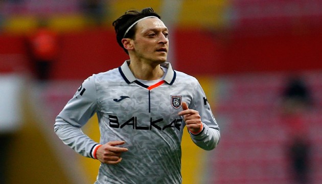 Mesut Özil'den emeklilik kararı: Sosyal medyadan duyurdu