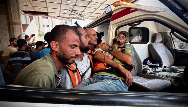 İsrail Gazze'de katliam yaptı