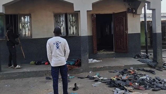 Camide intihar saldırısı