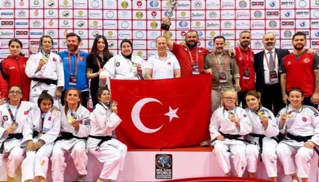 Milli kadın judocular altın madalya kazandı