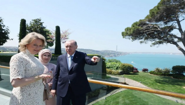 14 yıl sonra tarihi ziyaret