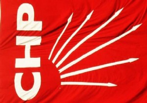 CHP neden ısrarla beceremiyor?