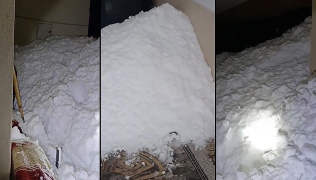 Evin üzerine çığ düştü