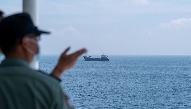 Çin'den Kanada savaş gemisine tepki