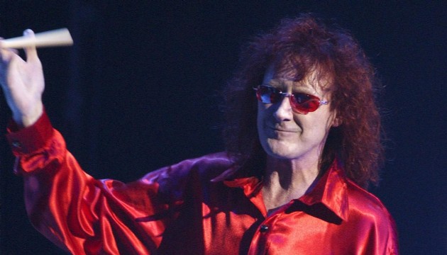 AC/DC'nin bateristi Colin Burgess hayatını kaybetti