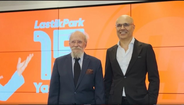 Tatko Lastik'ten 15. yıla özel kutlama: Alp Yalman'dan anlamlı ziyaret