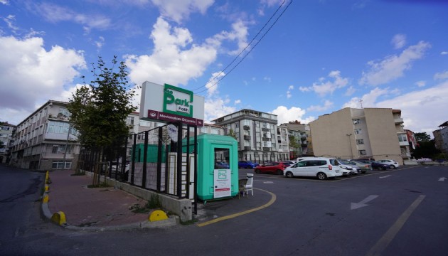 Fatih Belediyesi'nden dev hizmet! Bölgeye güvenli park alanı